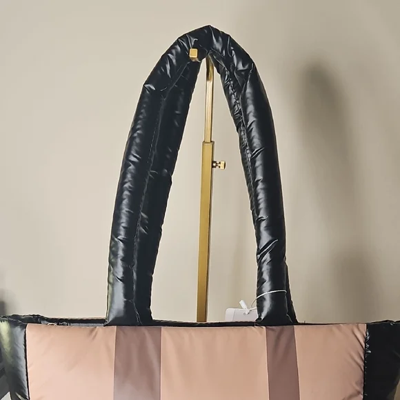 Stylish Black and Tan Tote Bag - Picture 2 of 7